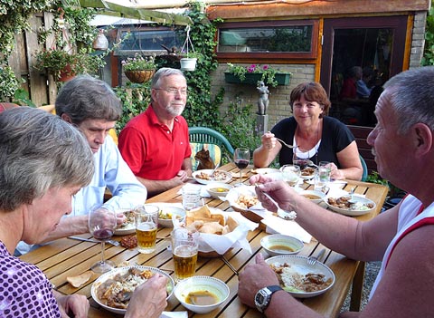 Birgit, Rob, Frits, Moniek en Peder